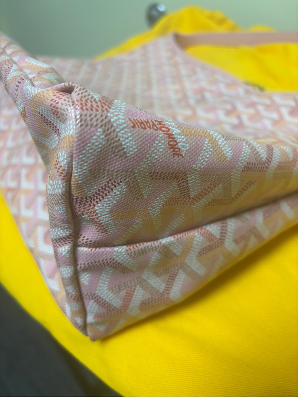 Goyard Pink Hobo 2026 - Picture 16 of 17